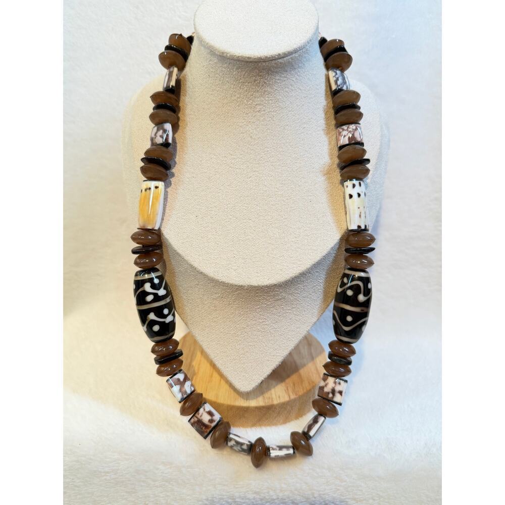 Boho Patterned Beaded Necklace – Brown & Cream | 13” Drop